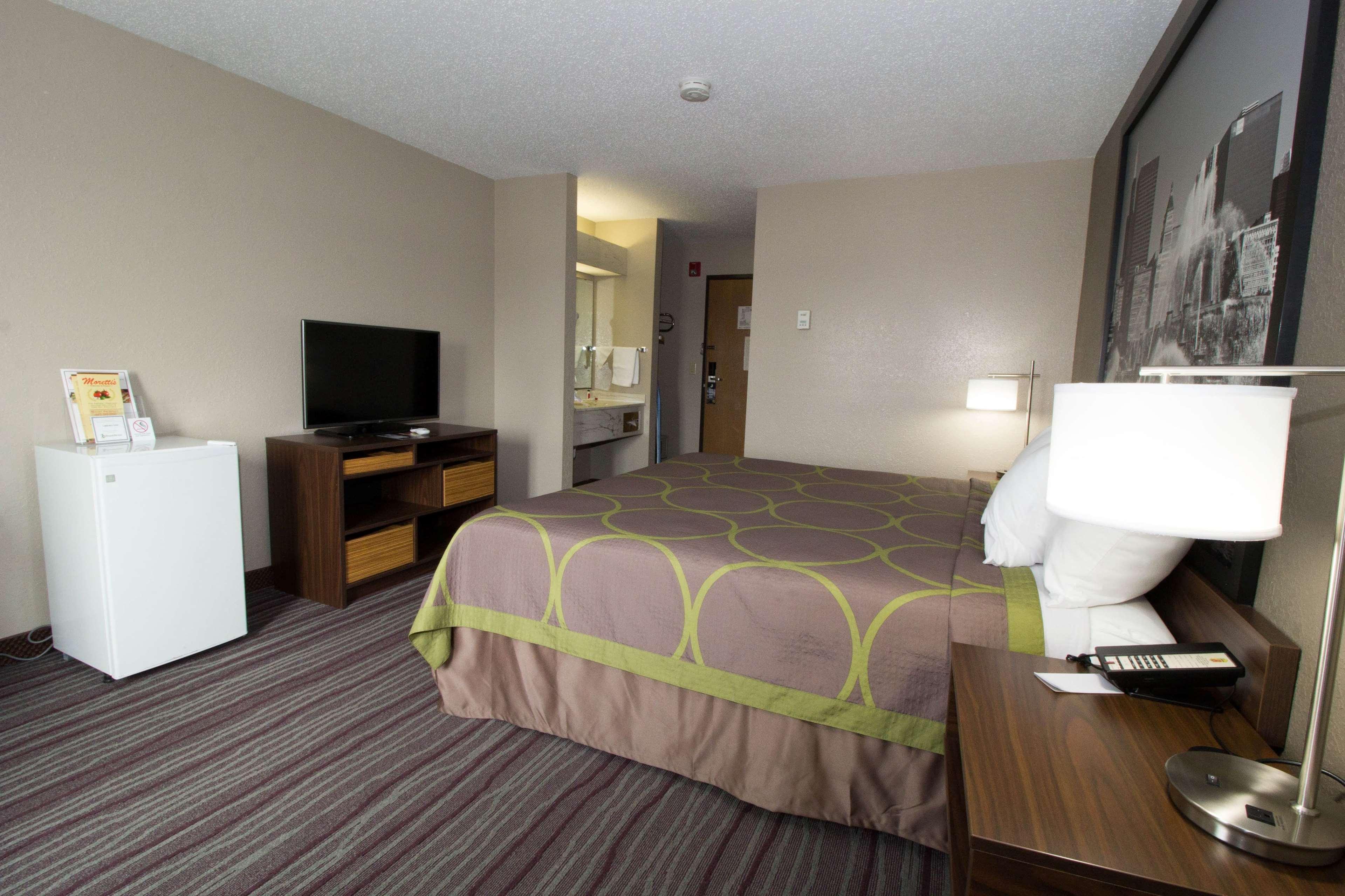 Super 8 By Wyndham Chicago O'Hare Airport Hotel Elk Grove Village Ngoại thất bức ảnh