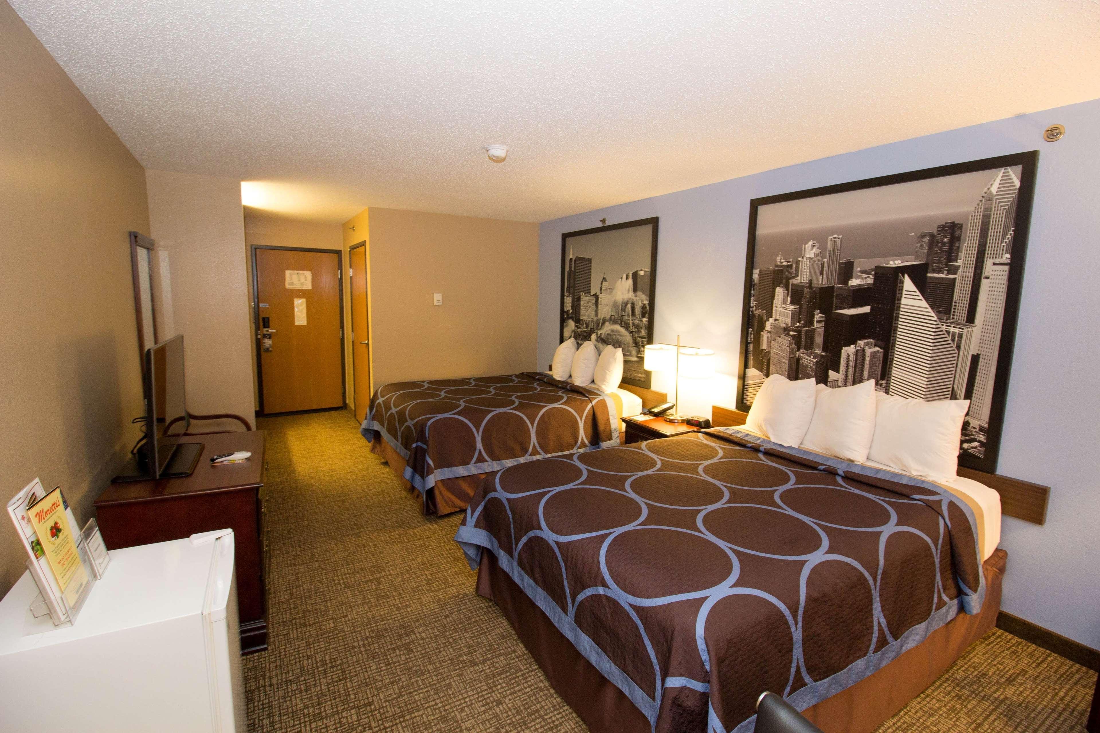 Super 8 By Wyndham Chicago O'Hare Airport Hotel Elk Grove Village Ngoại thất bức ảnh