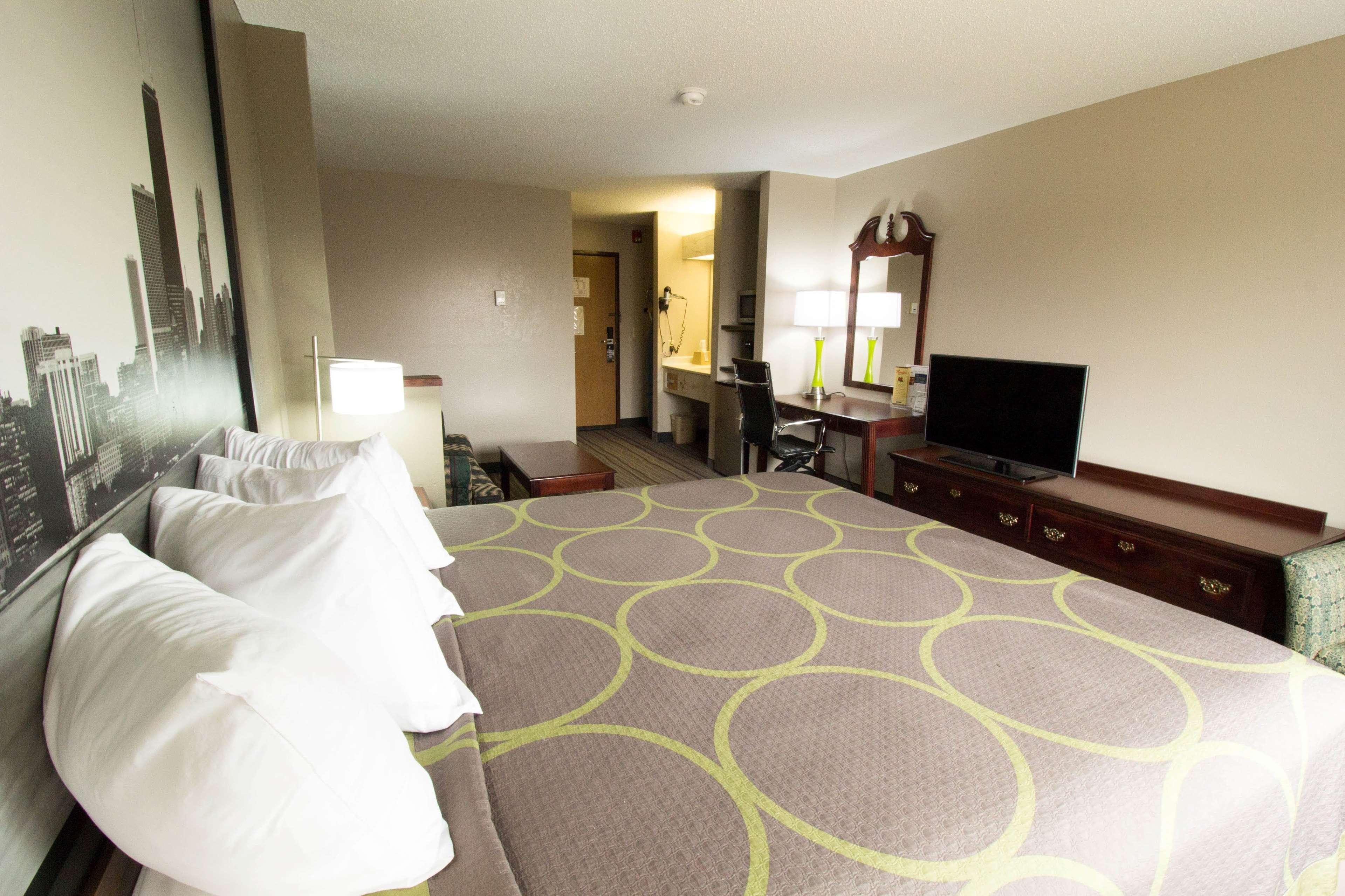 Super 8 By Wyndham Chicago O'Hare Airport Hotel Elk Grove Village Ngoại thất bức ảnh