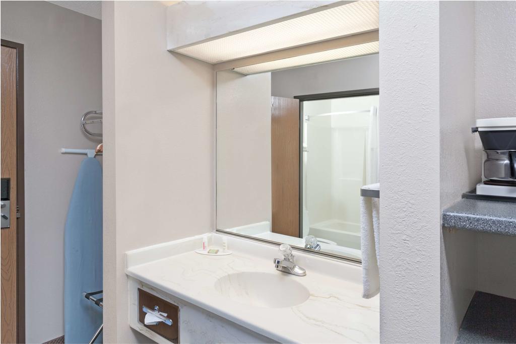 Super 8 By Wyndham Chicago O'Hare Airport Hotel Elk Grove Village Ngoại thất bức ảnh