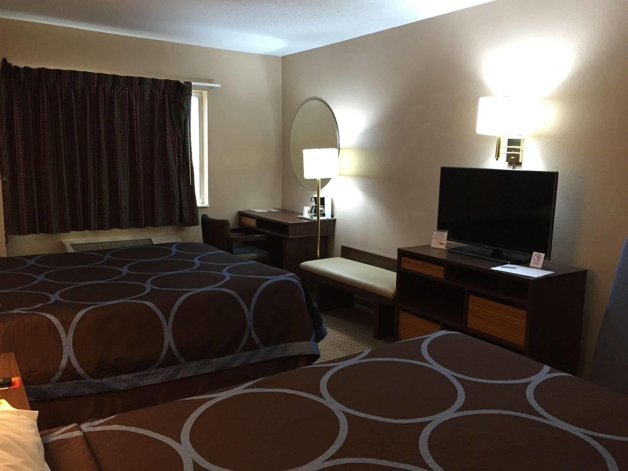 Super 8 By Wyndham Chicago O'Hare Airport Hotel Elk Grove Village Ngoại thất bức ảnh